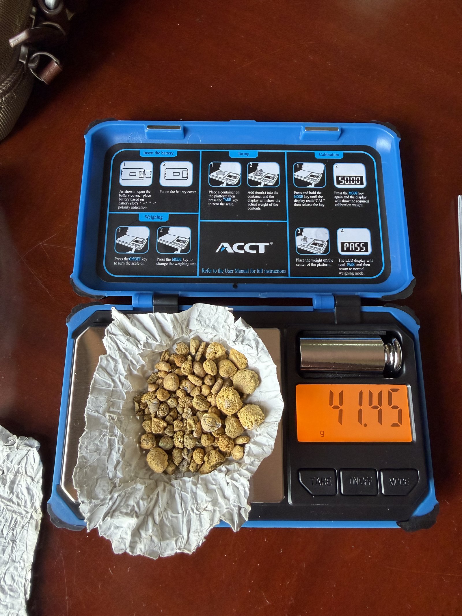 Raw gold sample